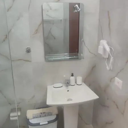Lejlighed Seafront One Bedroom Apartment! Free Parking &Wifi